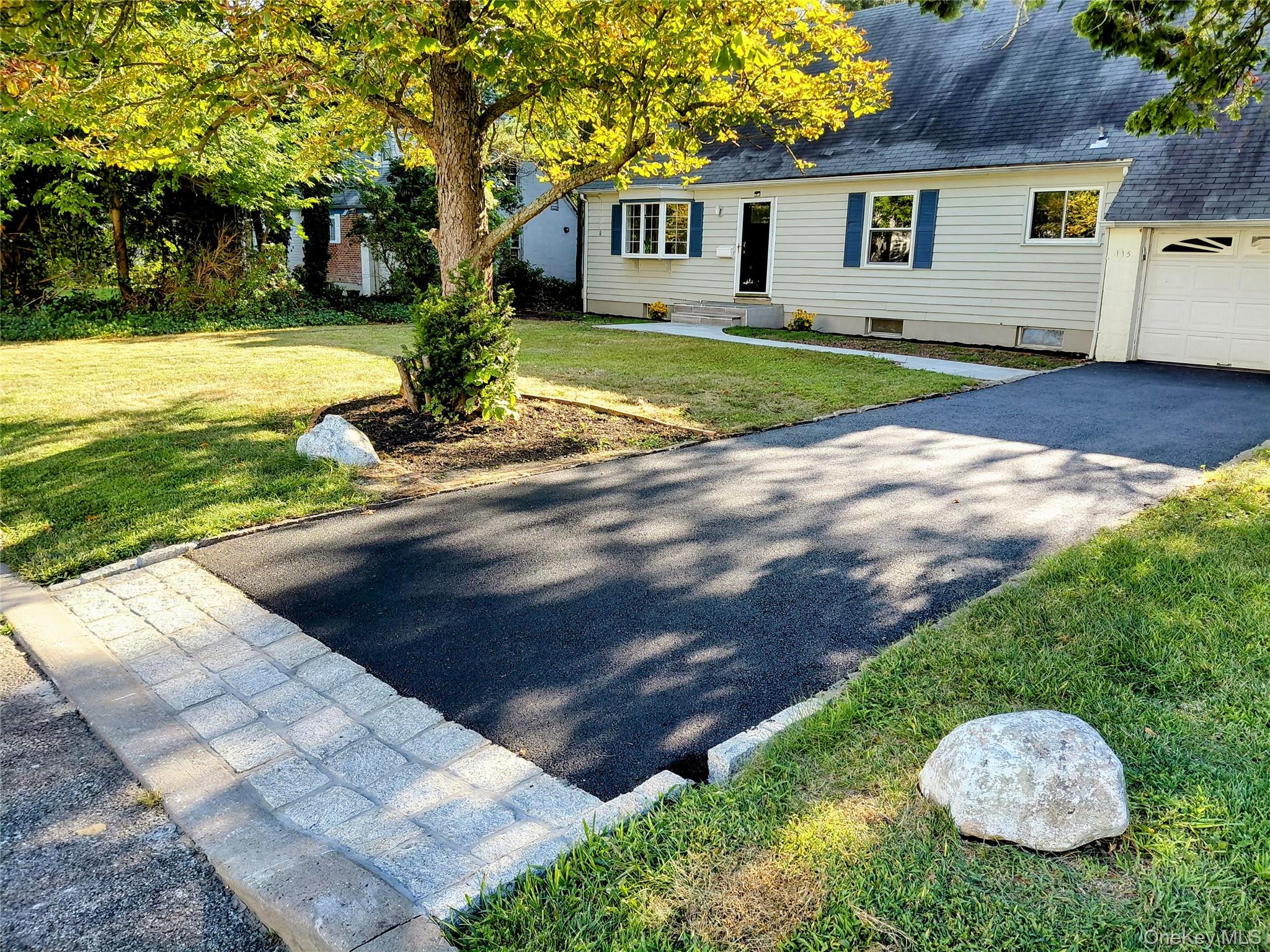 #1 photo, 115 Wappanocca Avenue, Rye , NY 10580