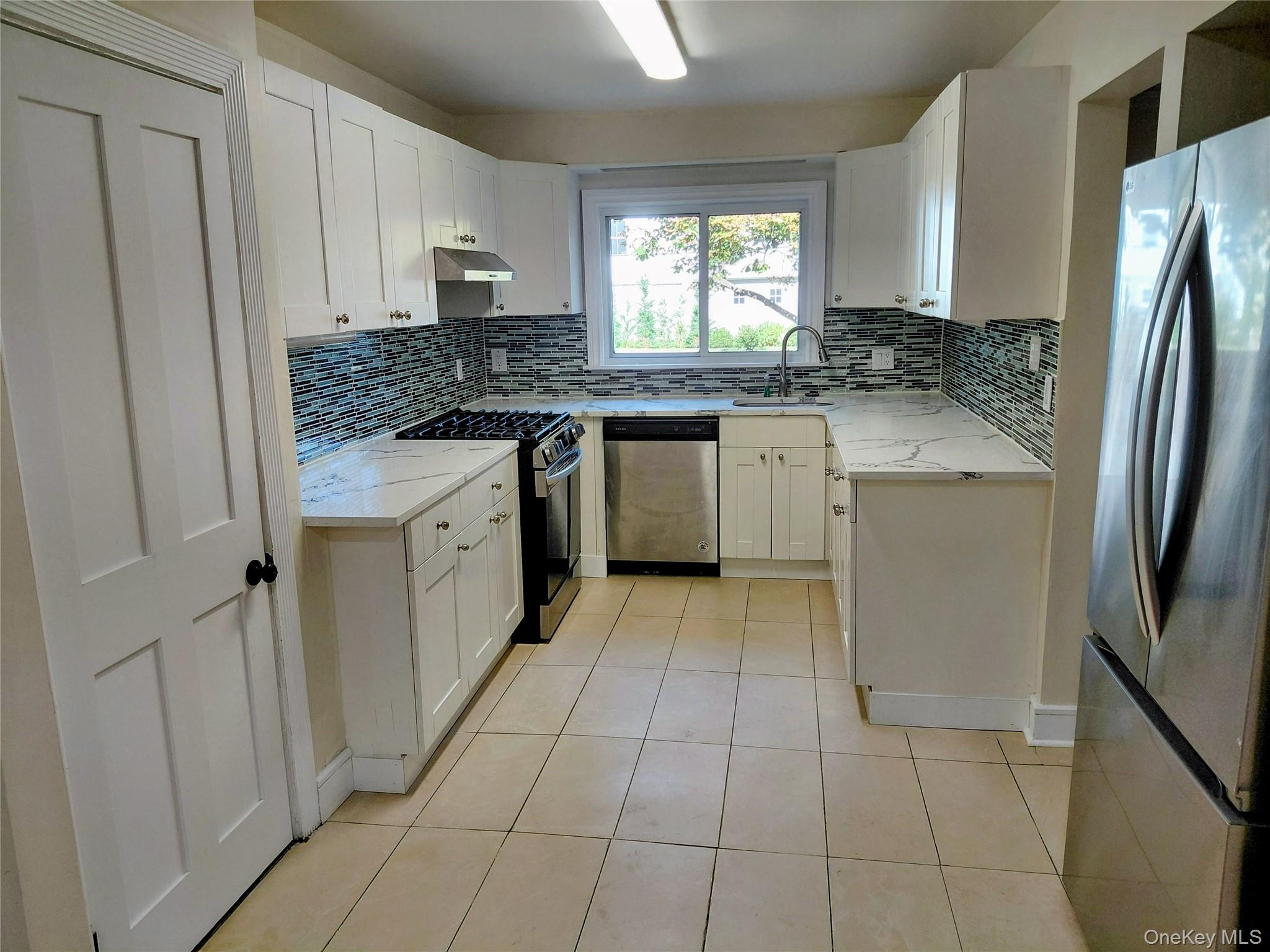 #3 photo, 115 Wappanocca Avenue, Rye , NY 10580