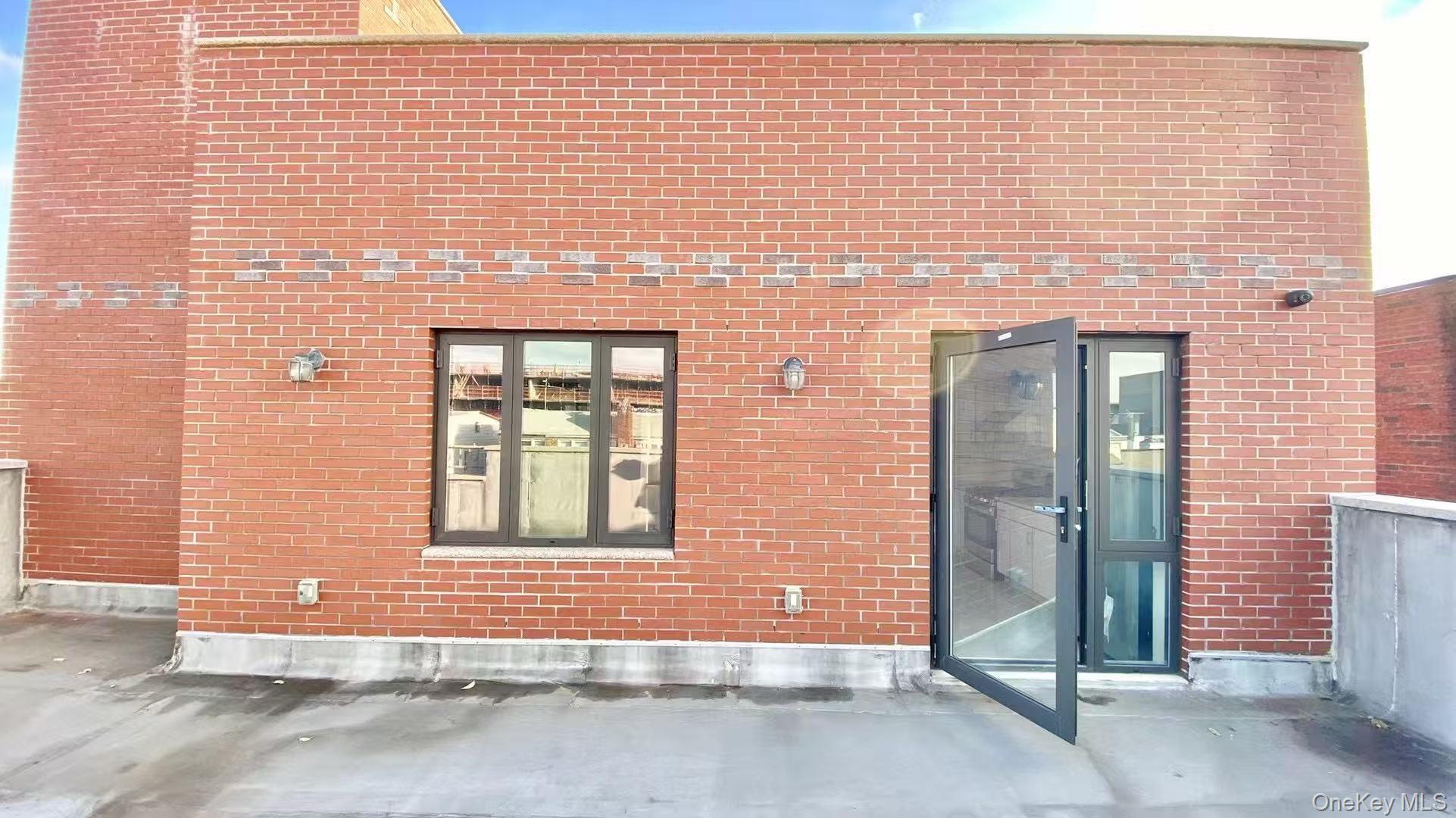 #4 photo, 108-38 41st Avenue, クイーンズ区 Corona , NY 11368