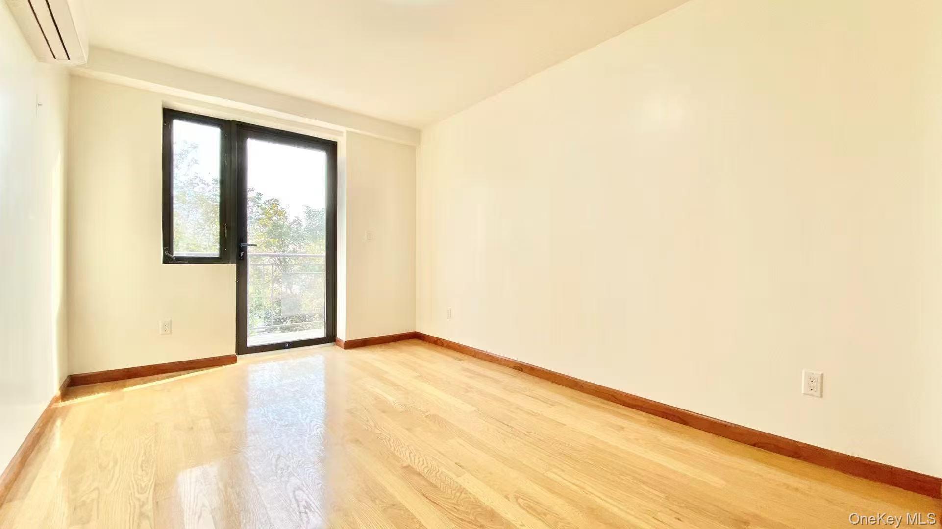 #6 photo, 108-38 41st Avenue, クイーンズ区 Corona , NY 11368