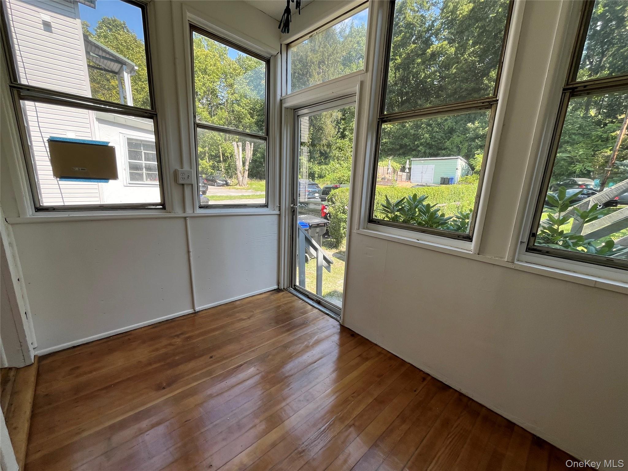 #5 photo, 191 N Hamilton Street, Poughkeepsie , NY 12601