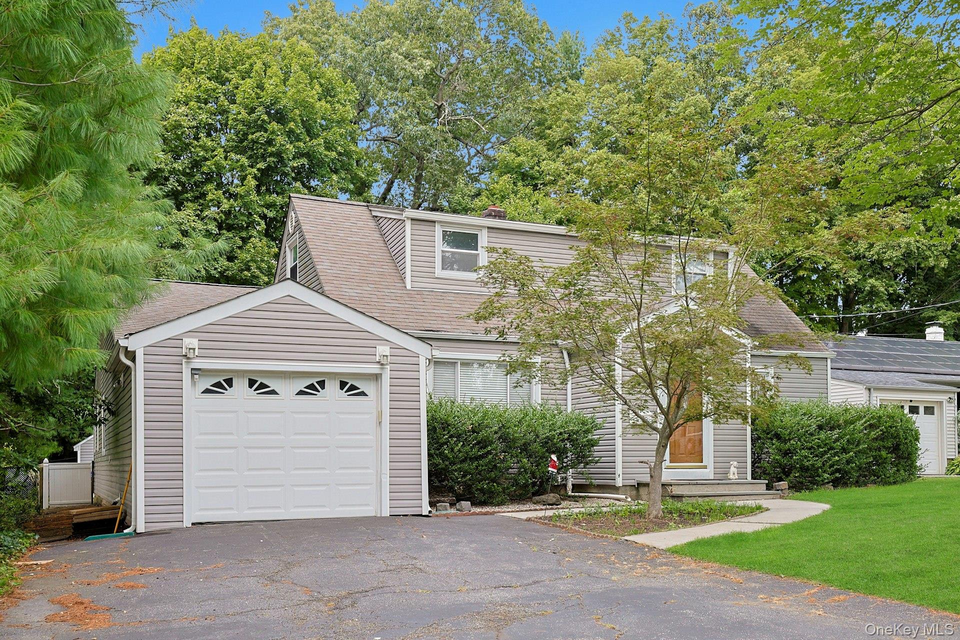 #2 photo, 7 Birchbrook Road, Ossining , NY 10562