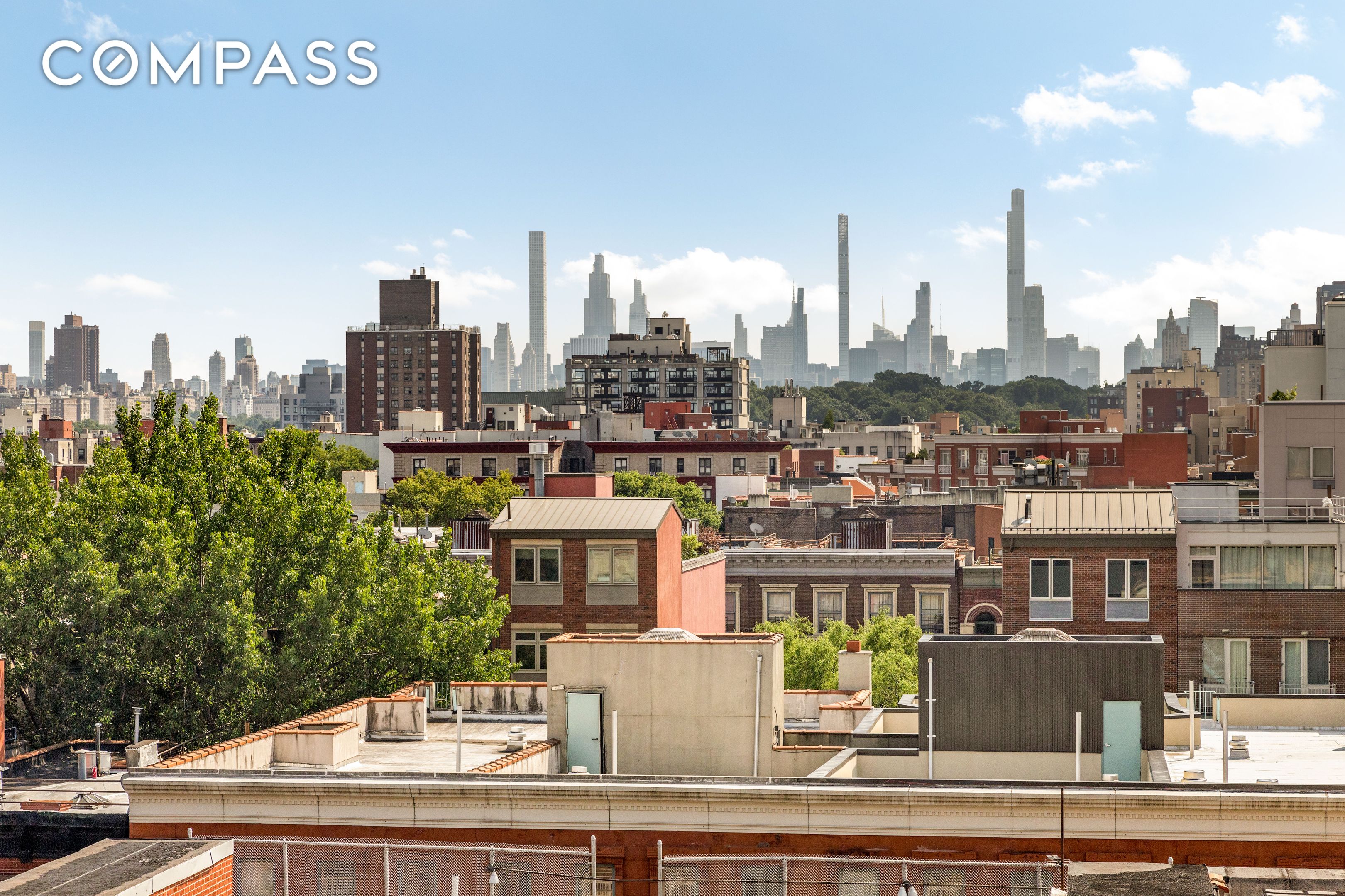 #3 photo, 2300 Frederick Douglass Boulevard, マンハッタン Harlem , NY 10027