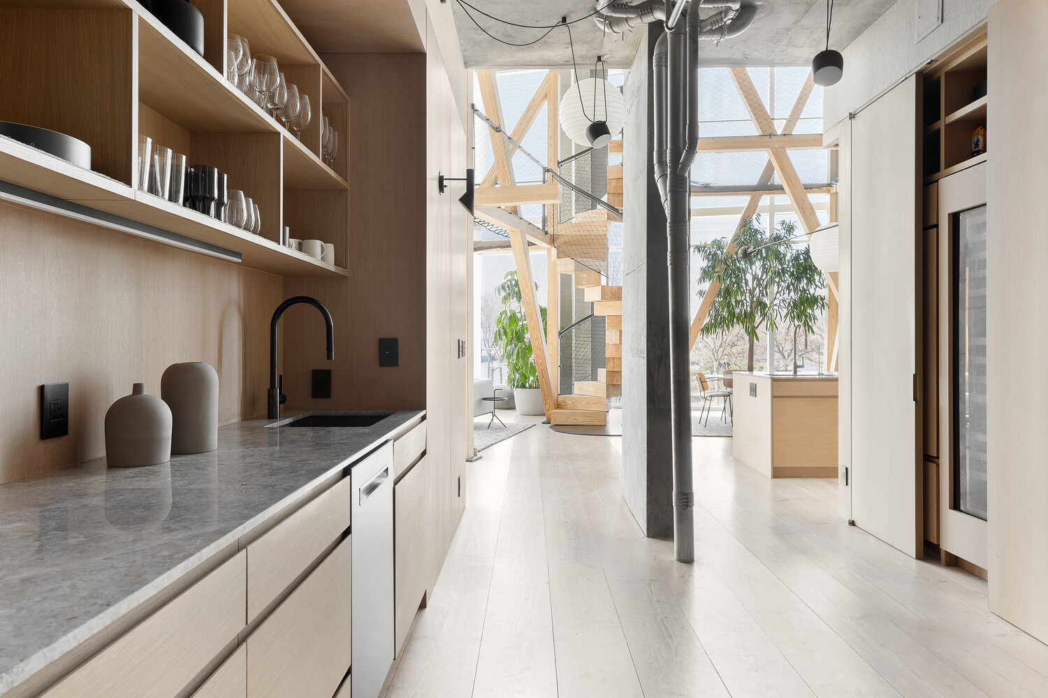 #7 photo, 165 CHARLES Street, マンハッタン West Village , NY 10014