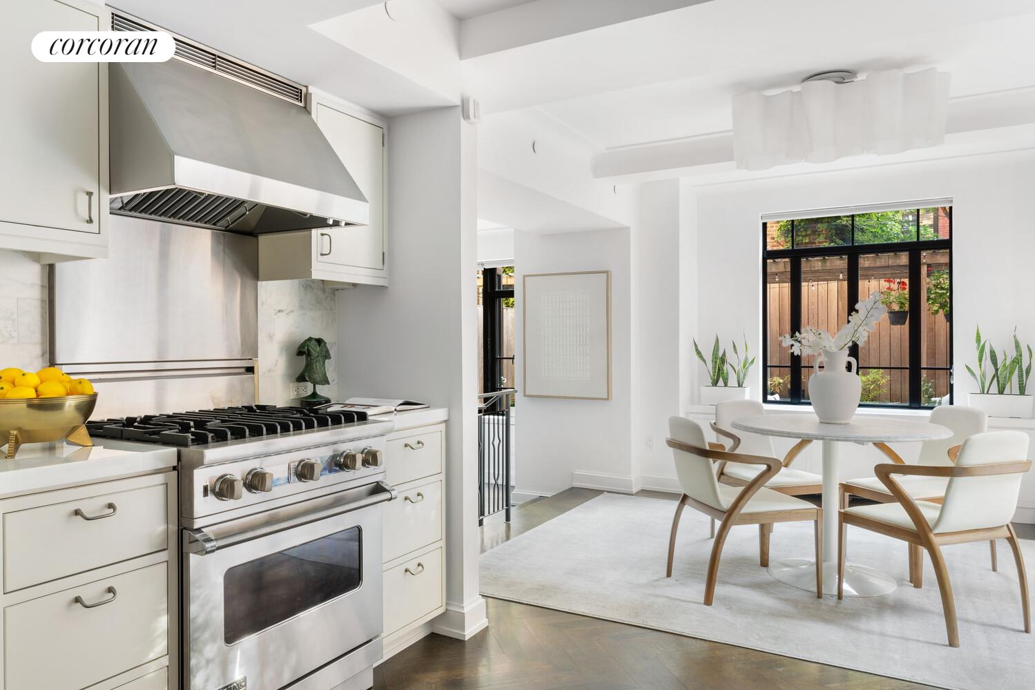 #4 photo, 130 W 12TH Street, マンハッタン Greenwich Village , NY 10011