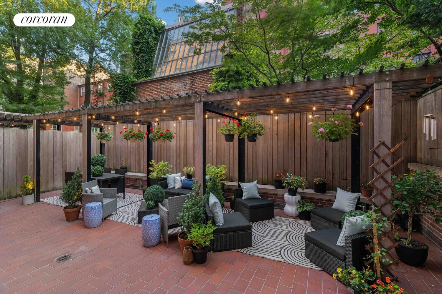 #8 photo, 130 W 12TH Street, マンハッタン Greenwich Village , NY 10011