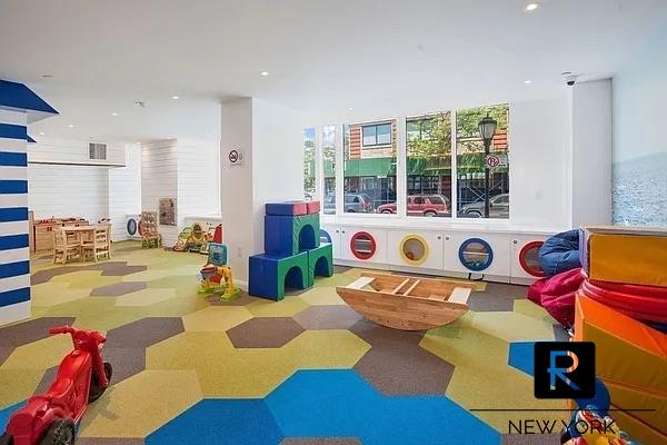 #17 photo, 212 Warren Street, マンハッタン Battery Park City , NY 10282