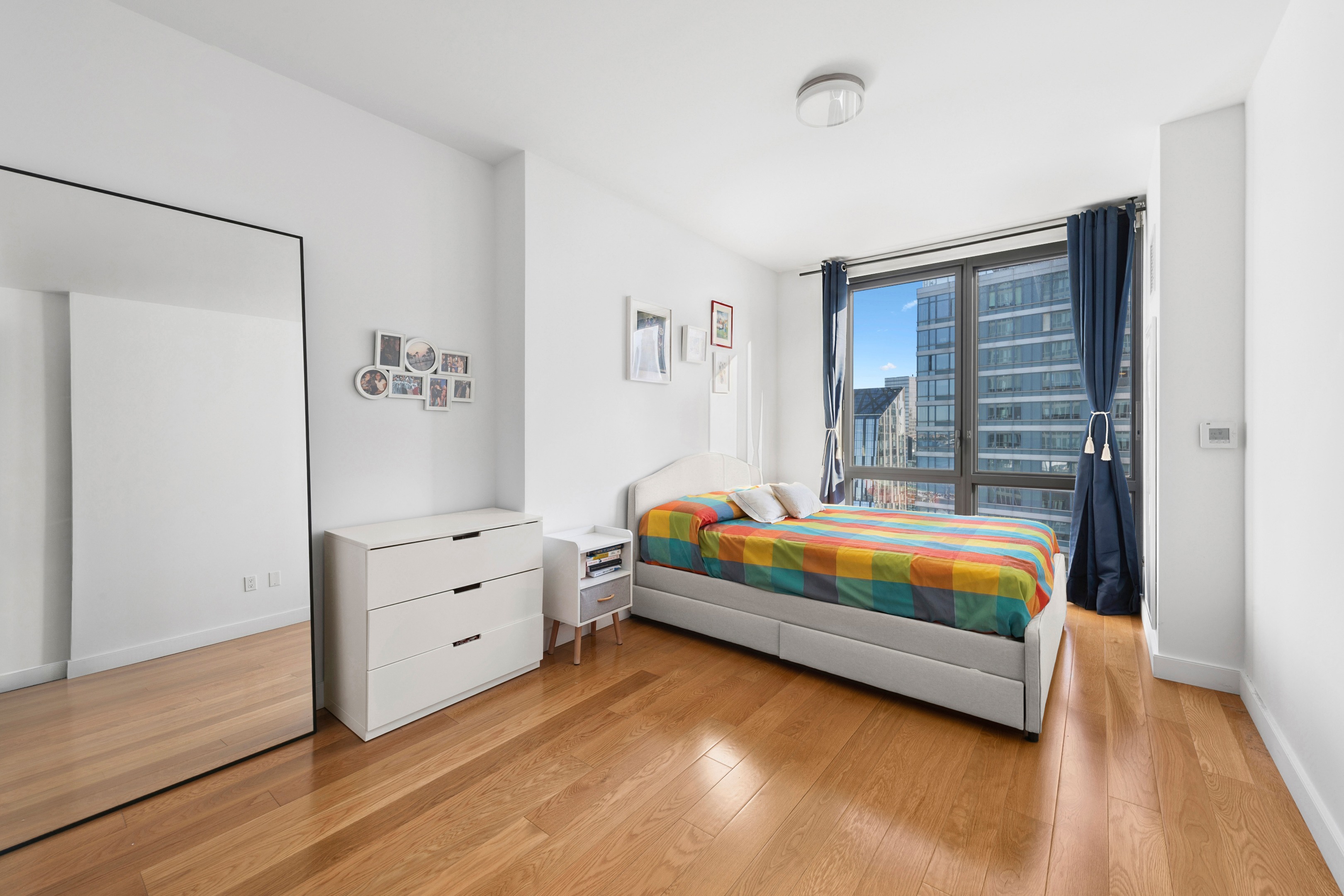 #8 photo, 606 W 57th Street, マンハッタン Hells Kitchen , NY 10019