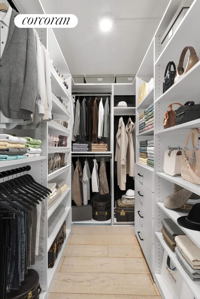 #19 photo, 1991 BROADWAY, Lincoln Square , NY 10023