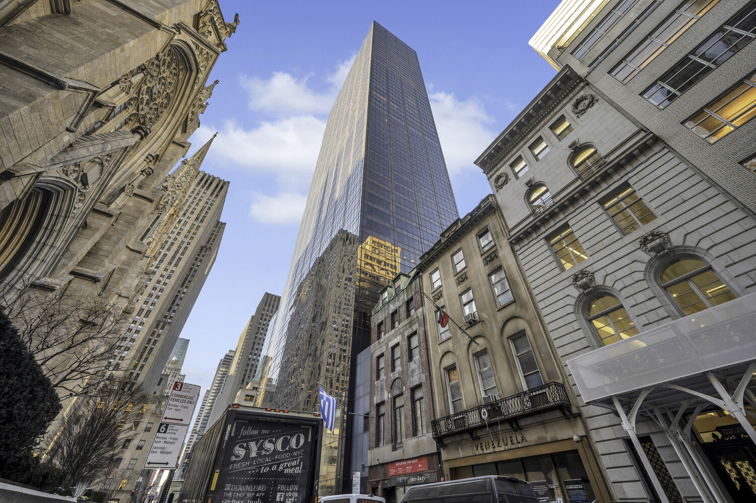 #18 photo, 641 5TH Avenue, マンハッタン Midtown East , NY 10022