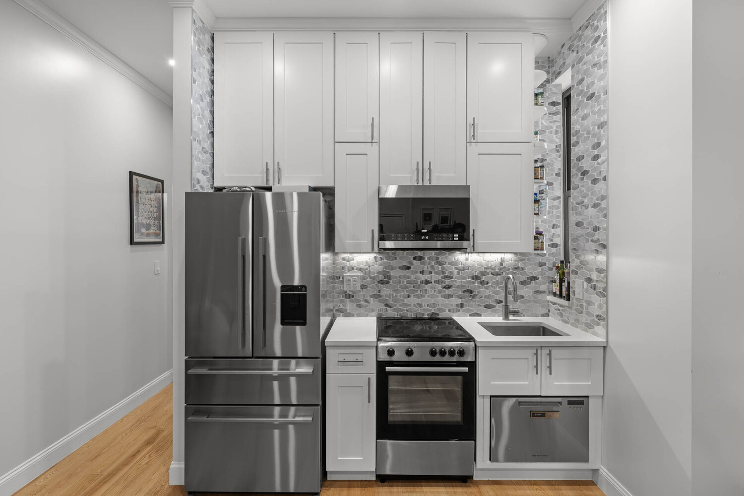 #3 photo, 346 W 56TH Street, マンハッタン Hells Kitchen , NY 10019