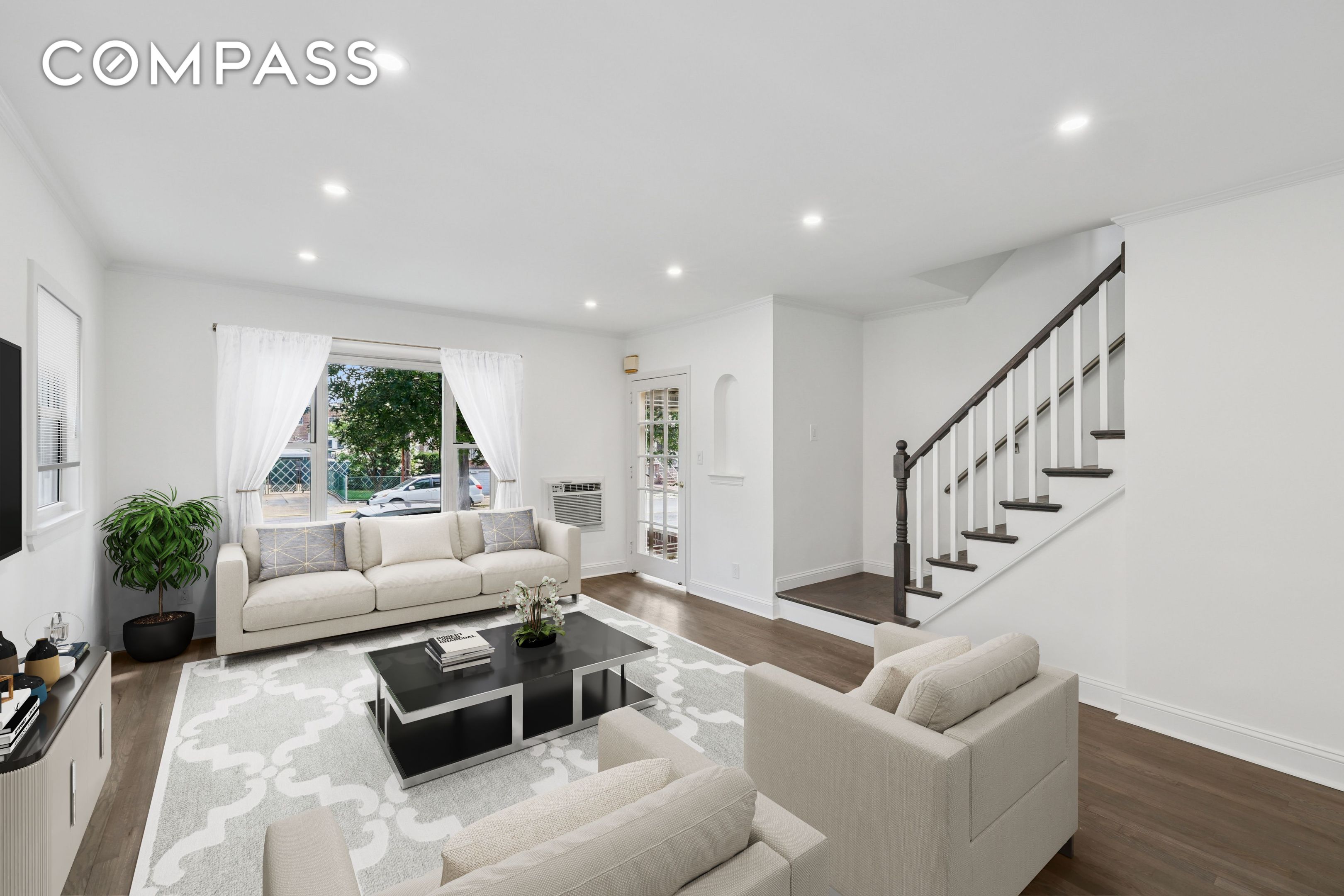 #3 photo, 89-36 Springfield Boulevard, クイーンズ区 Queens Village , NY 11427