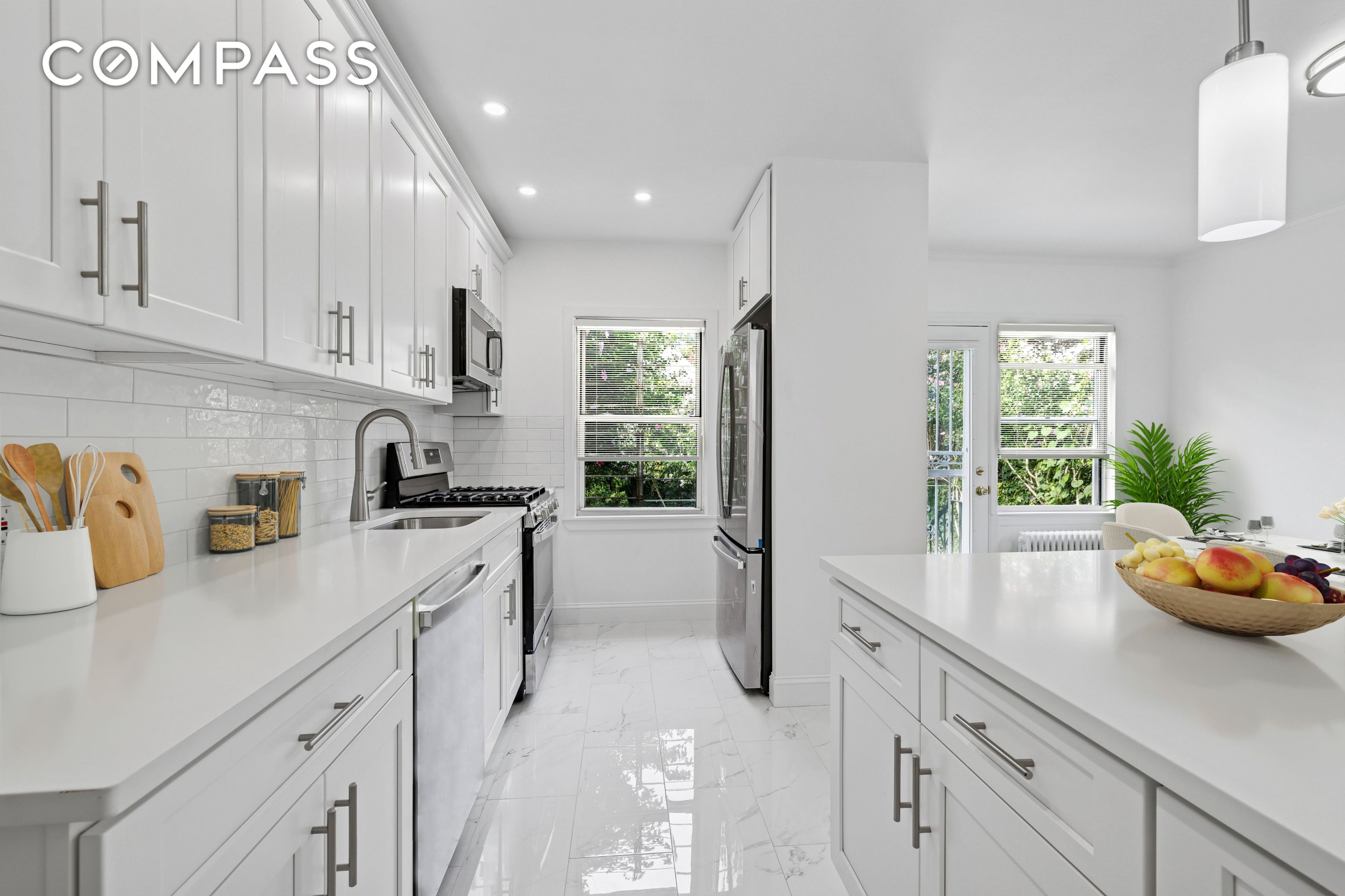 #4 photo, 89-36 Springfield Boulevard, クイーンズ区 Queens Village , NY 11427