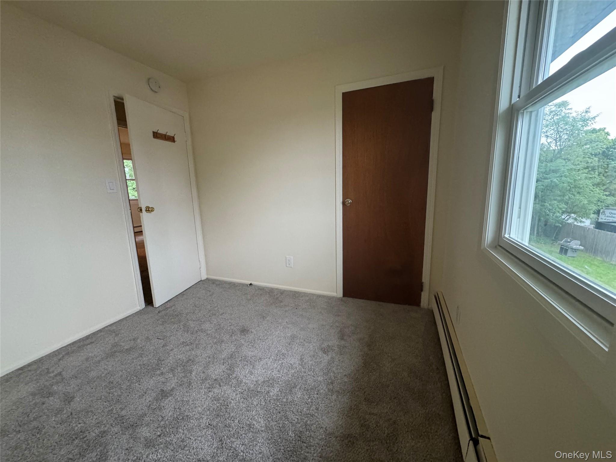 #15 photo, 6 Tredwell Avenue, Syosset , NY 11791