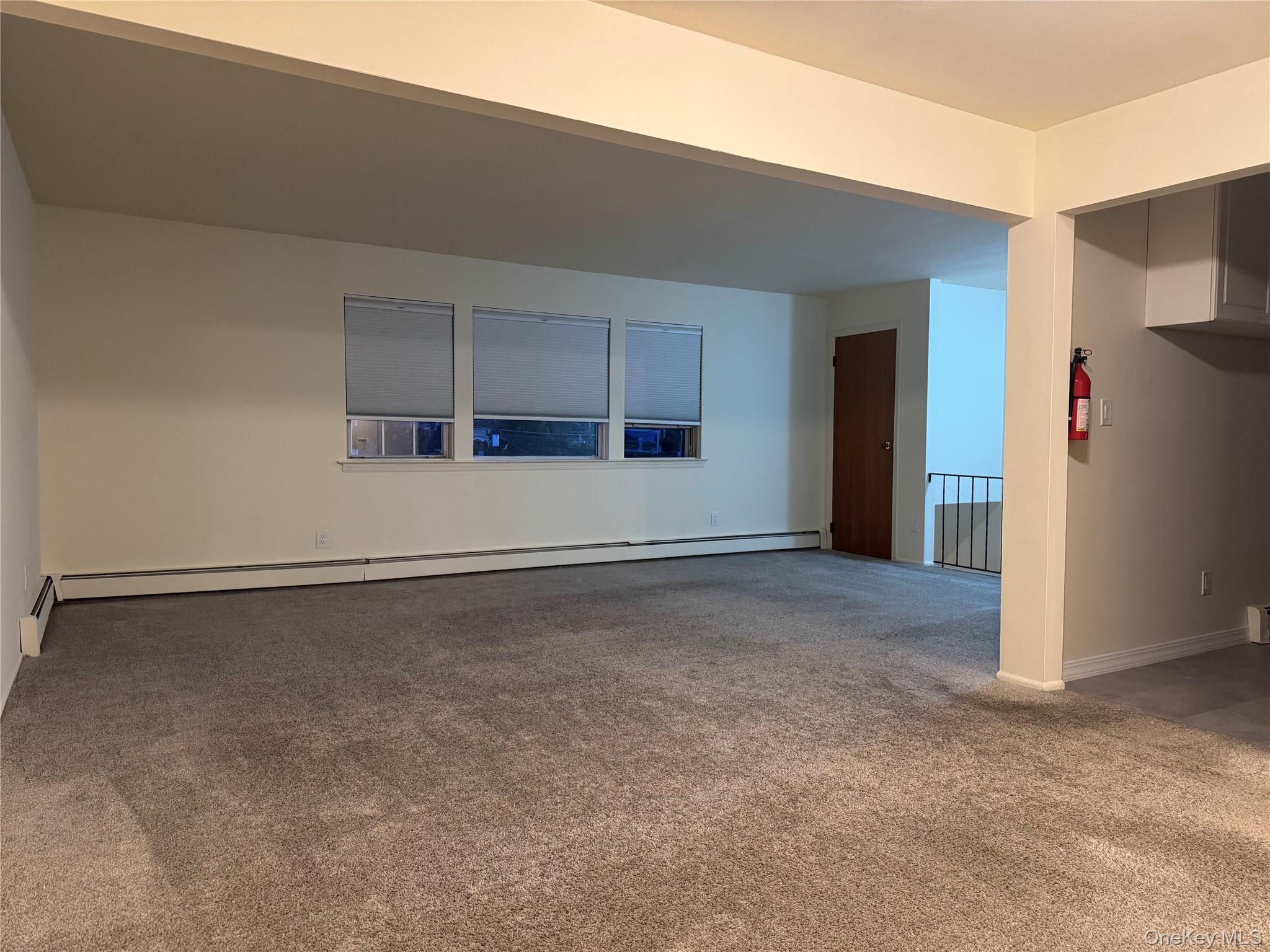 #4 photo, 6 Tredwell Avenue, Syosset , NY 11791