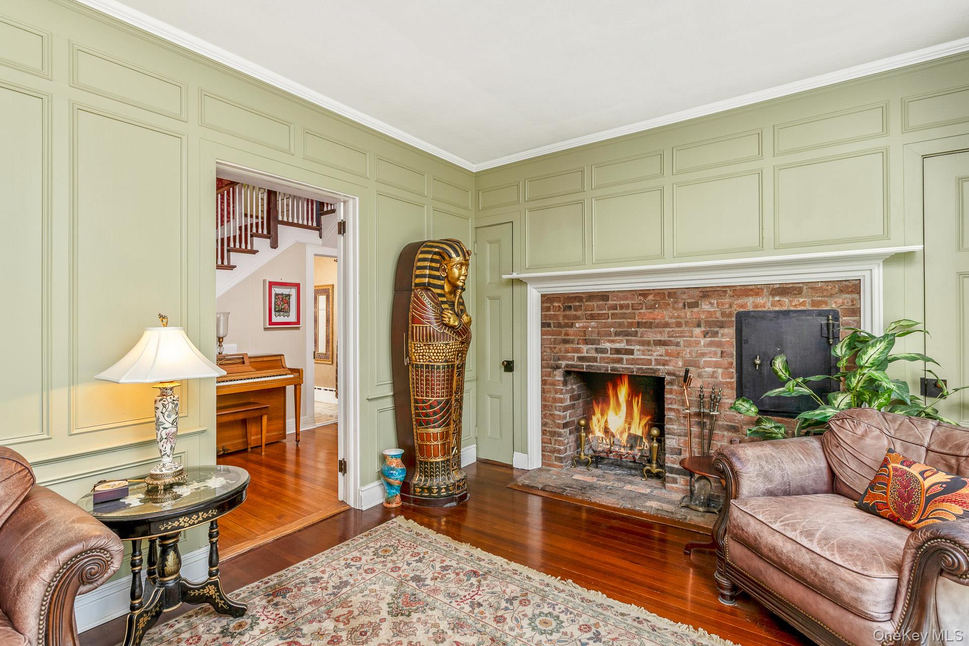 #9 photo, 12 W Mall Drive, サフォーク郡 Huntington , NY 11743