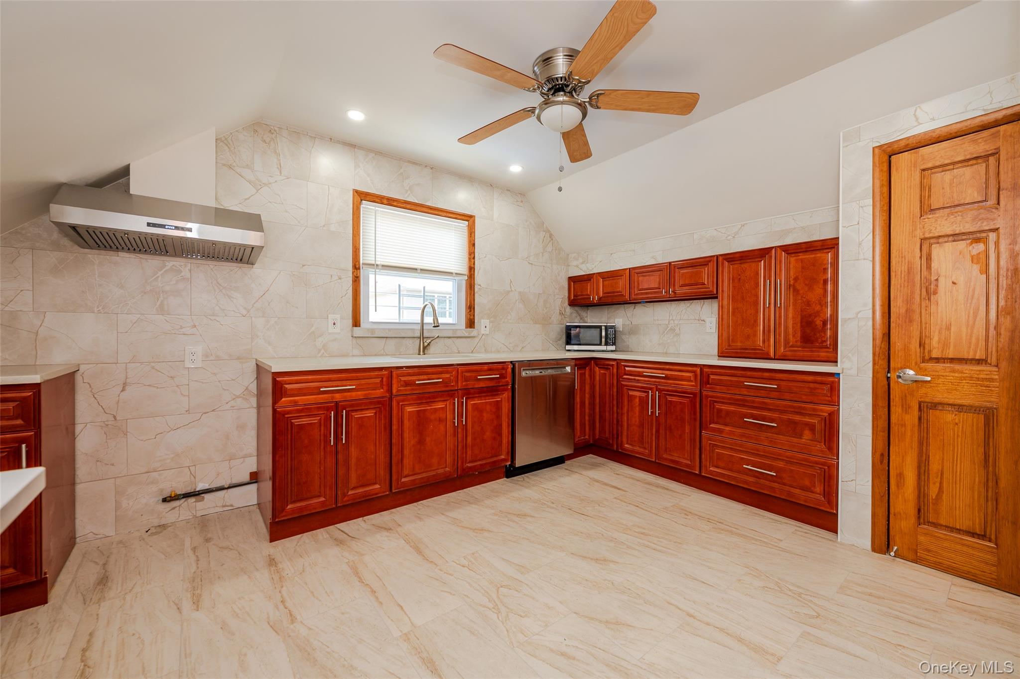 #14 photo, 279 Collfield Avenue, Staten Island , NY 10314