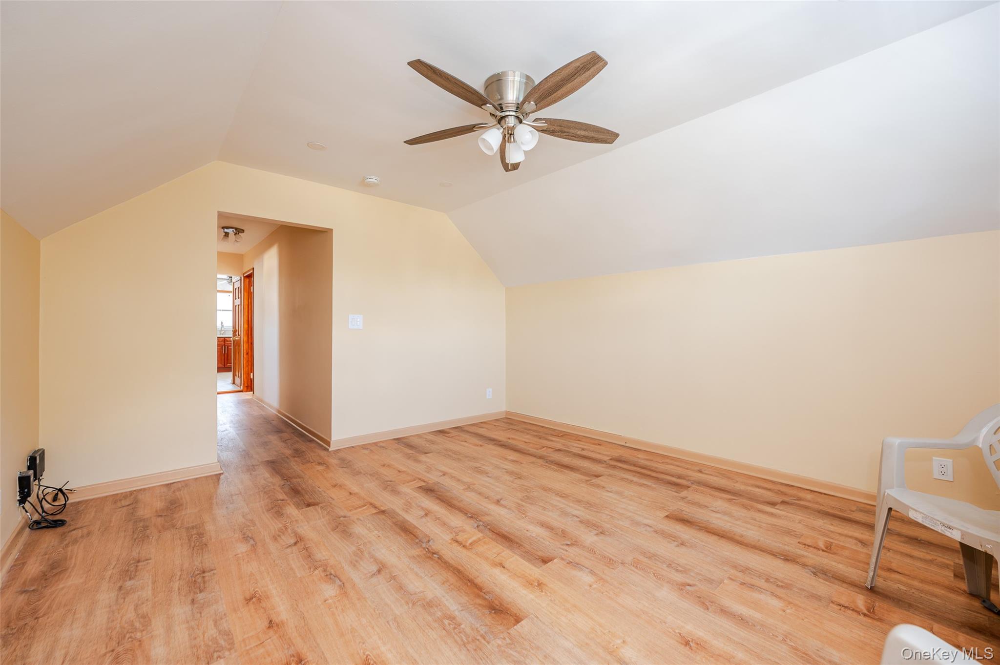 #18 photo, 279 Collfield Avenue, Staten Island , NY 10314