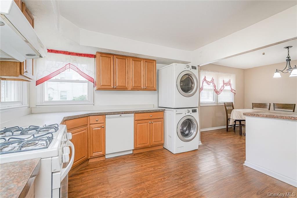 #16 photo, 44 Finley Avenue, Staten Island , NY 10306