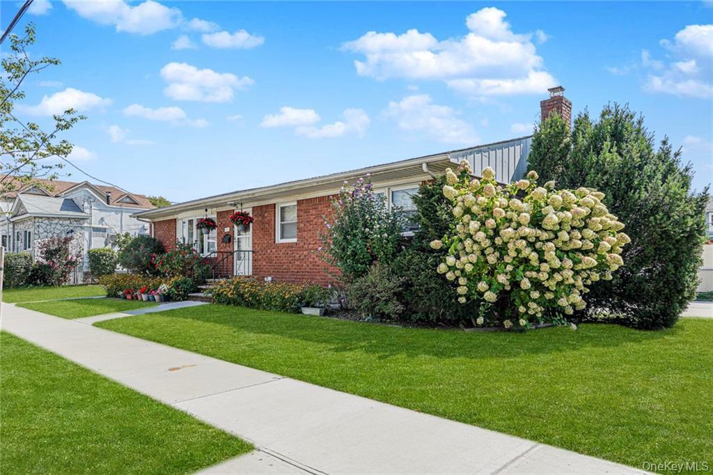 #3 photo, 44 Finley Avenue, Staten Island , NY 10306