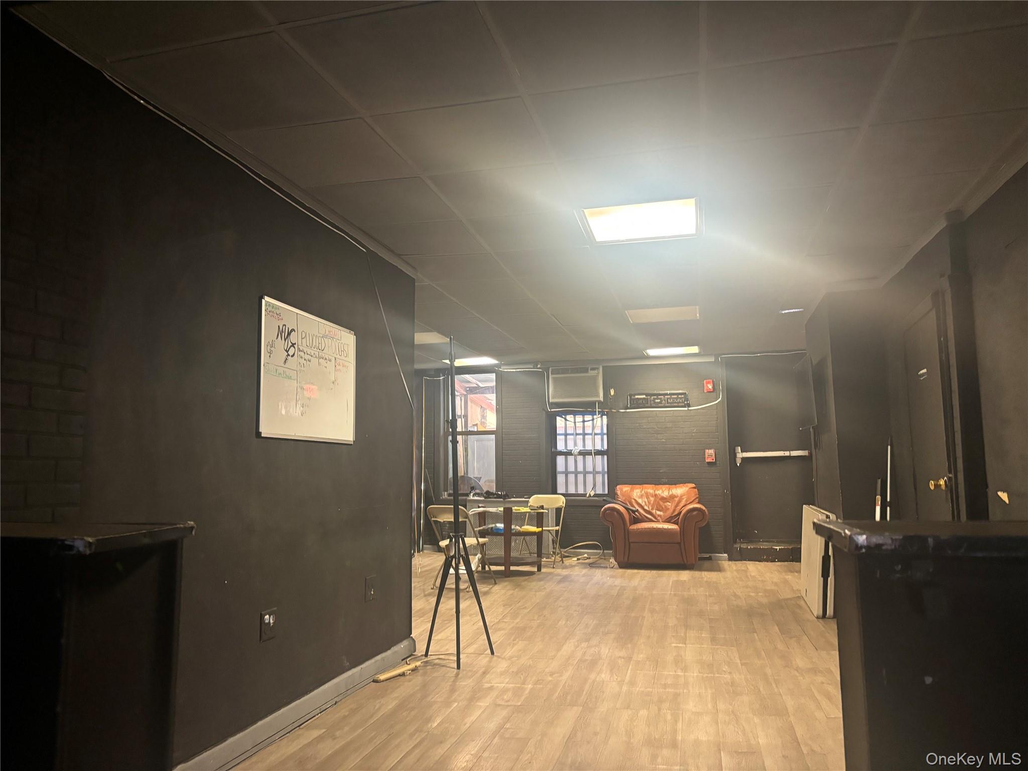 #6 photo, 93- 03 Avenue L, ブルックリン区 Brooklyn , NY 11236