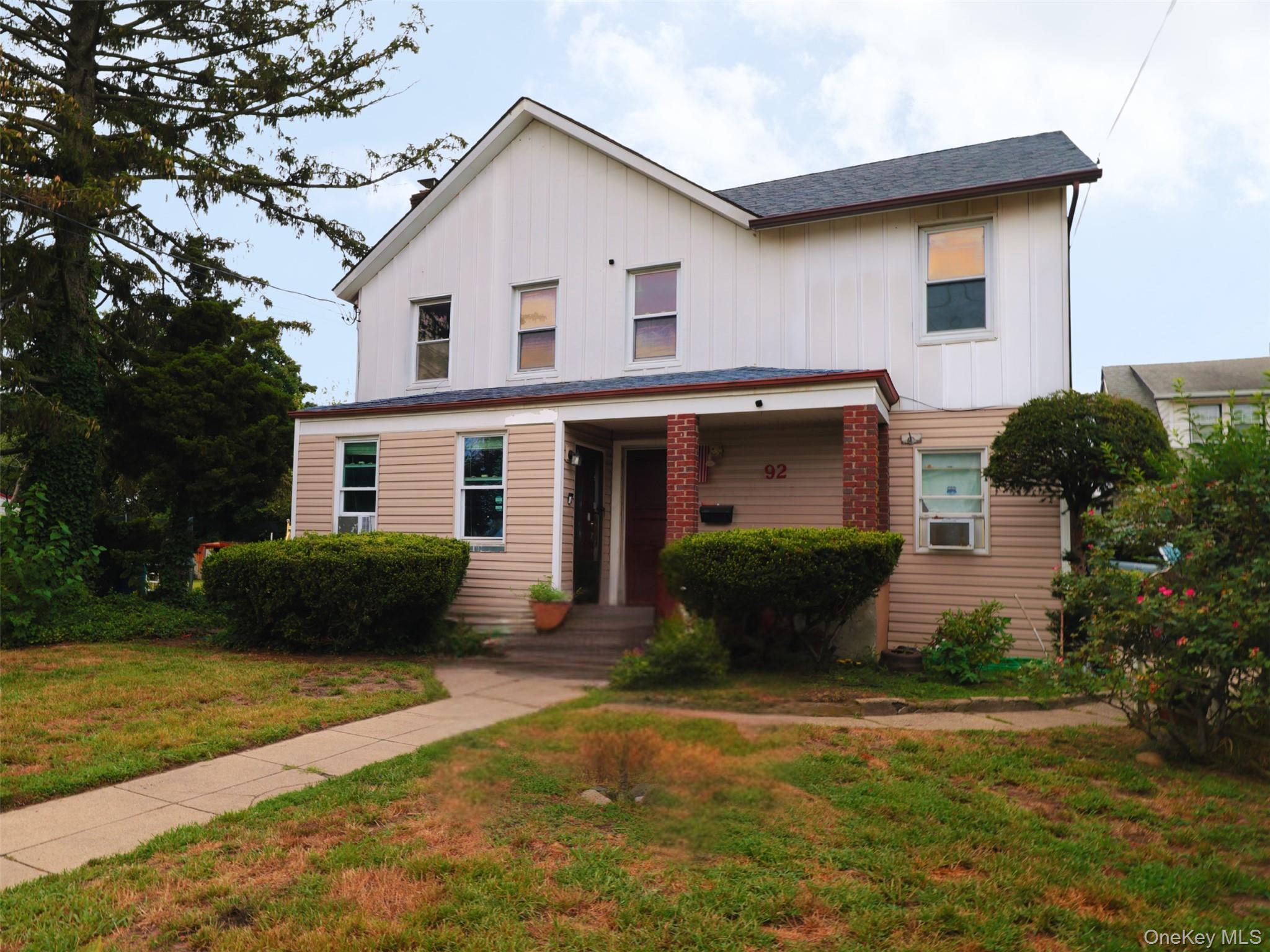 #1 photo, 92 Solomon Avenue, 長島 Inwood , NY 11096