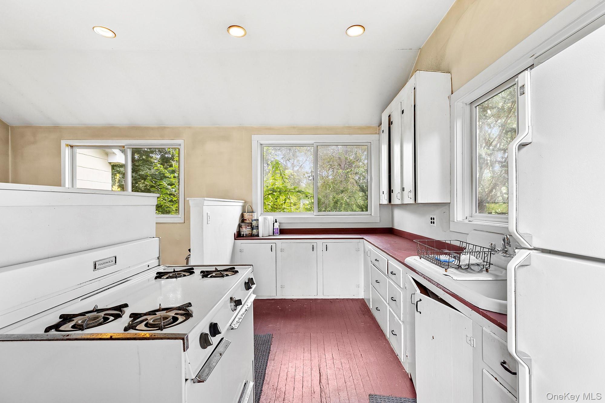 #5 photo, 35 Saltaire Road, サフォーク郡 Sound Beach , NY 11789