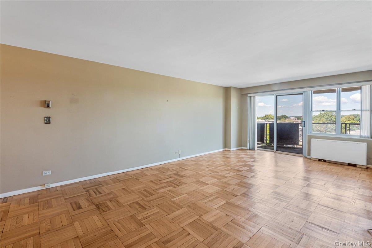 #7 photo, 17-85 215th Street, クイーンズ区 Bayside , NY 11360