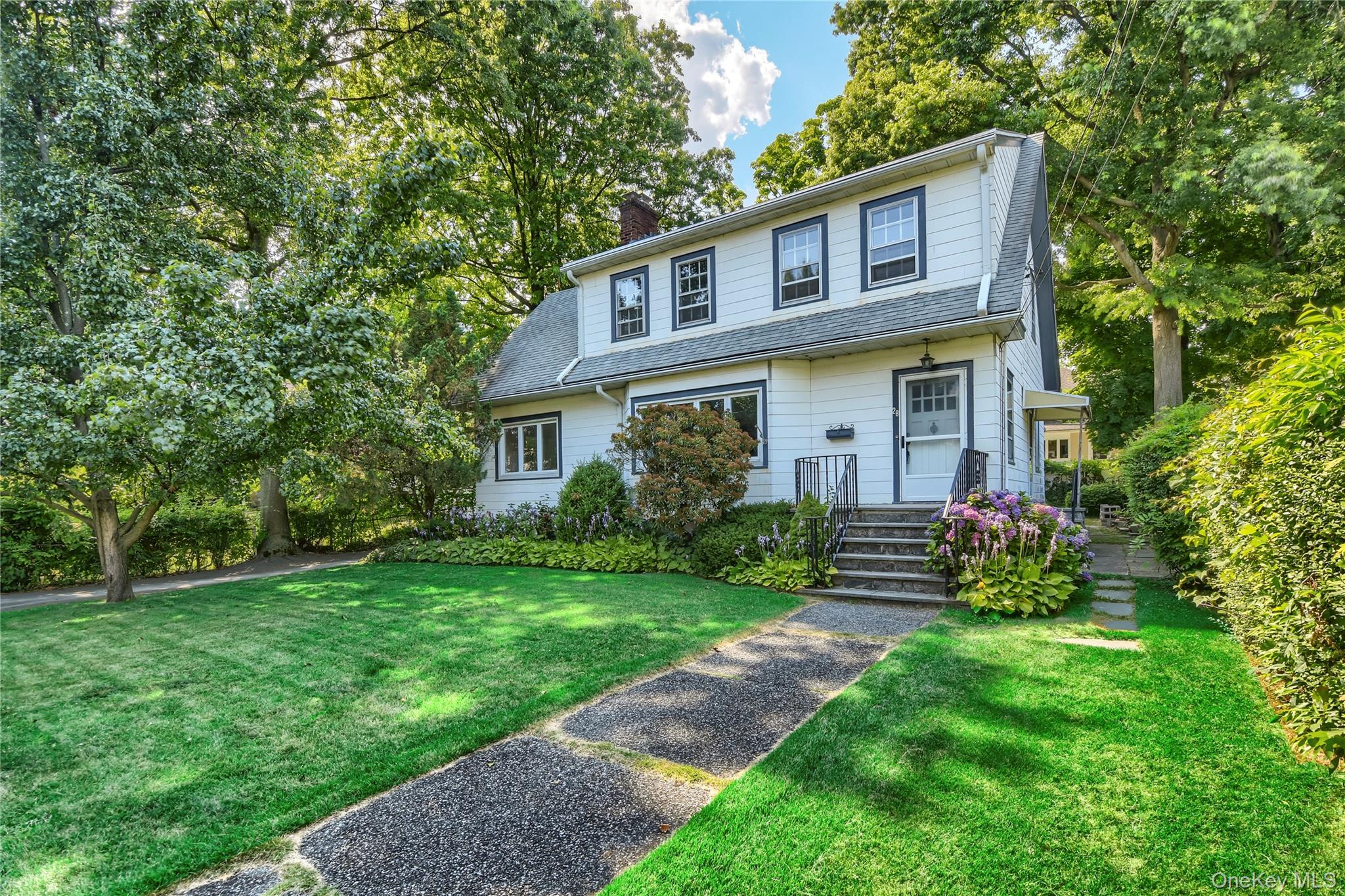 #1 photo, 28 Chester Place, New Rochelle , NY 10801