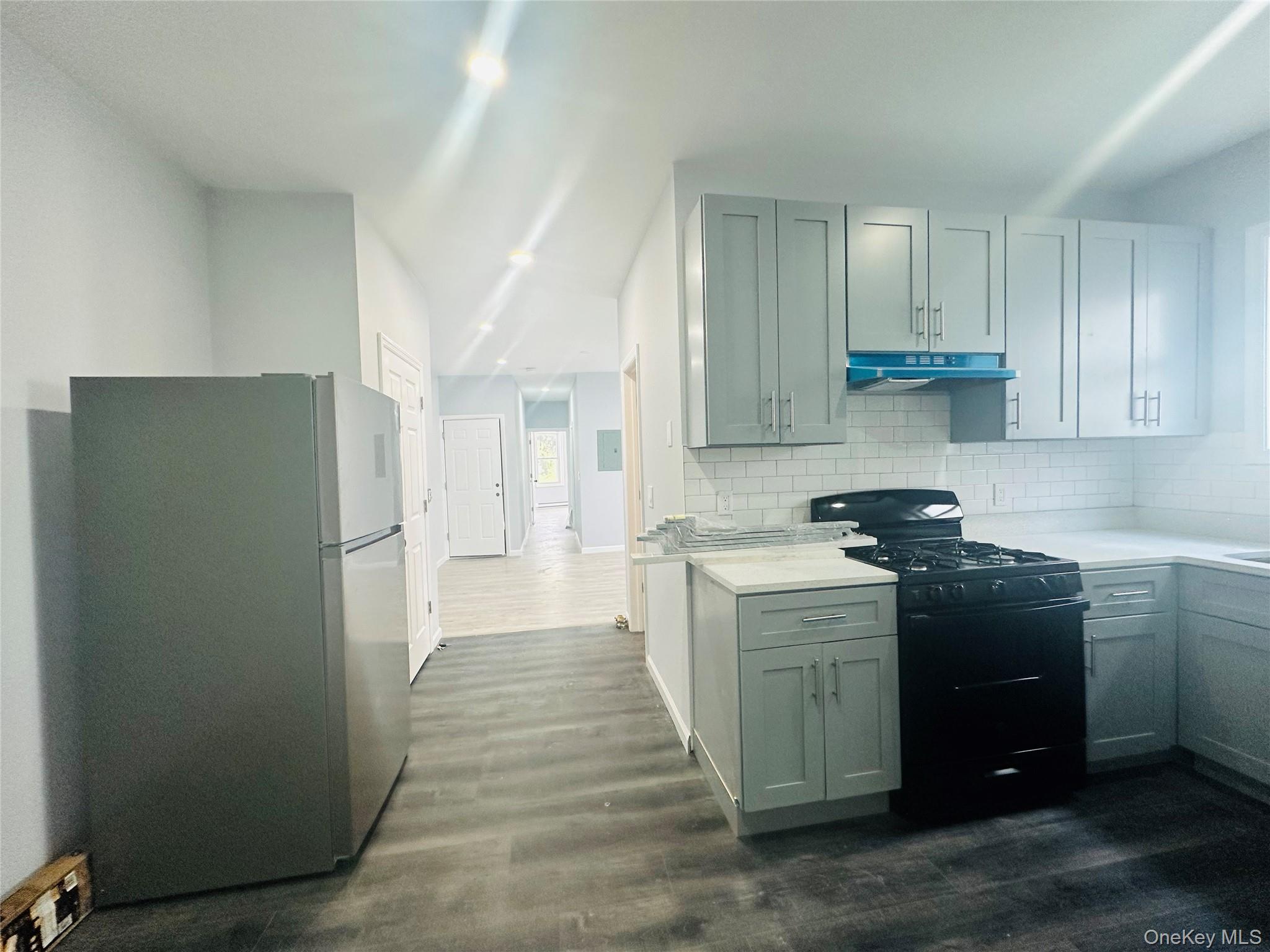 #4 photo, 8 Morgan Avenue, Poughkeepsie , NY 12601