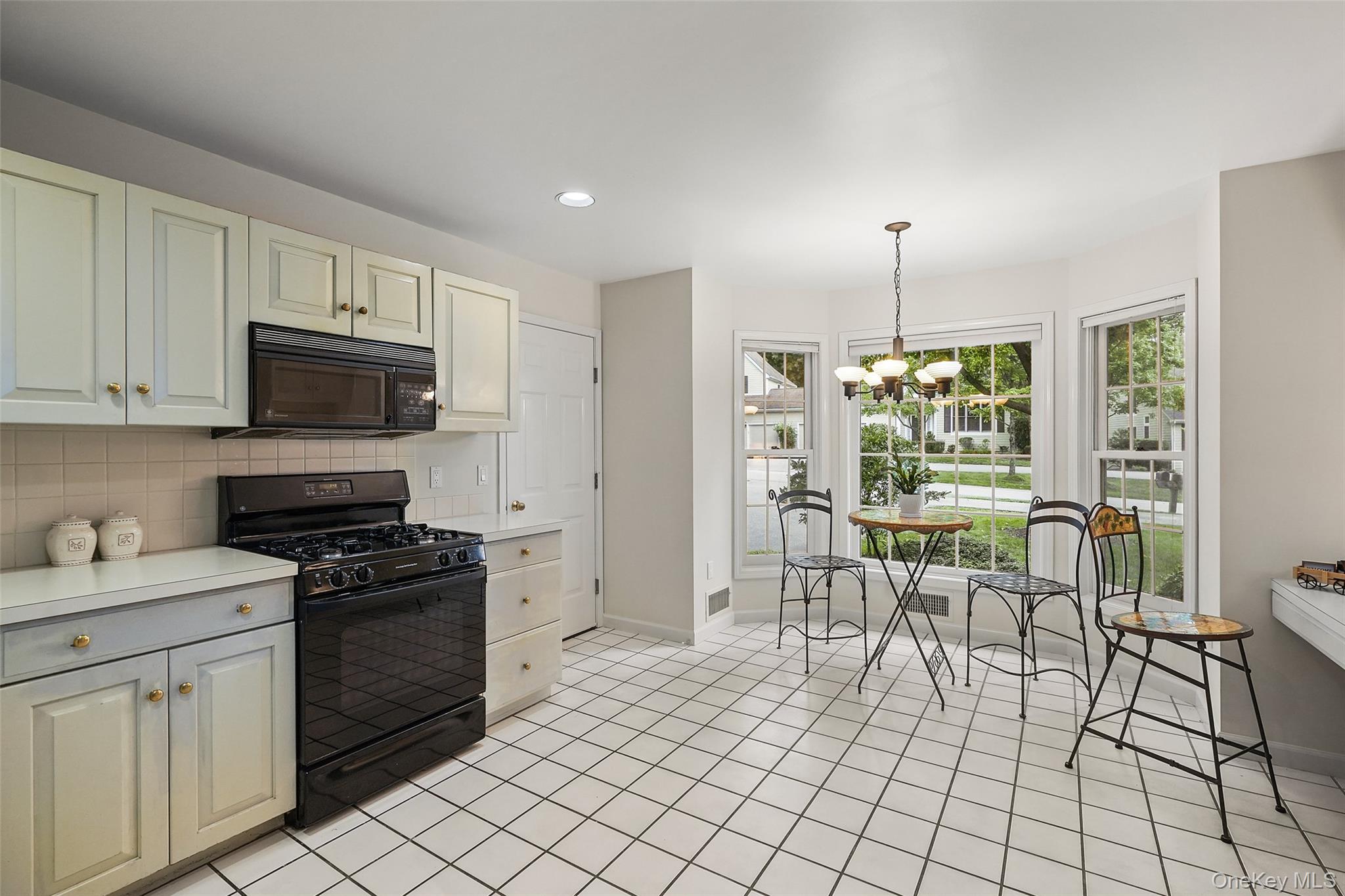 #11 photo, 18 Cross River Road, Mount Kisco , NY 10549