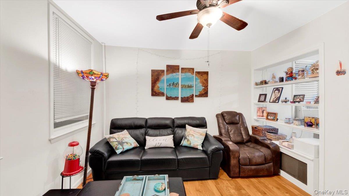 #5 photo, 178 Crescent Place, Yonkers , NY 10704