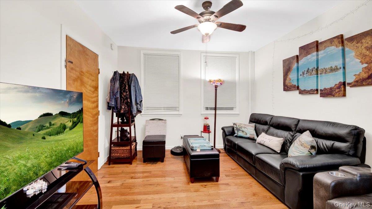 #6 photo, 178 Crescent Place, Yonkers , NY 10704