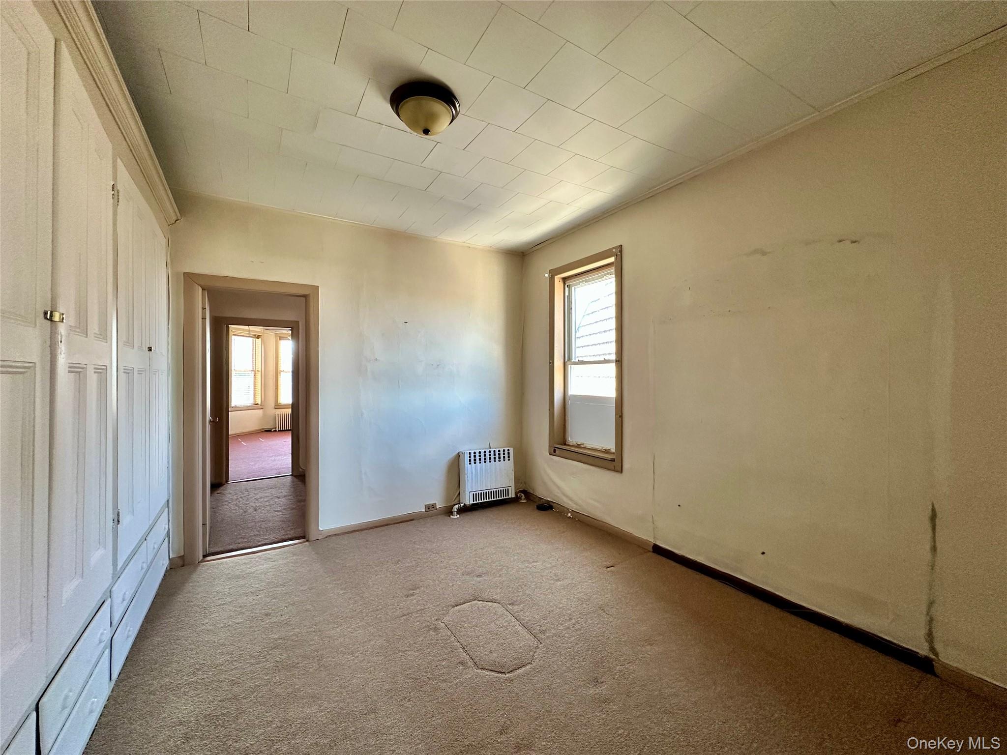 #5 photo, 64-13 Metropolitan Avenue, Middle Village , NY 11379