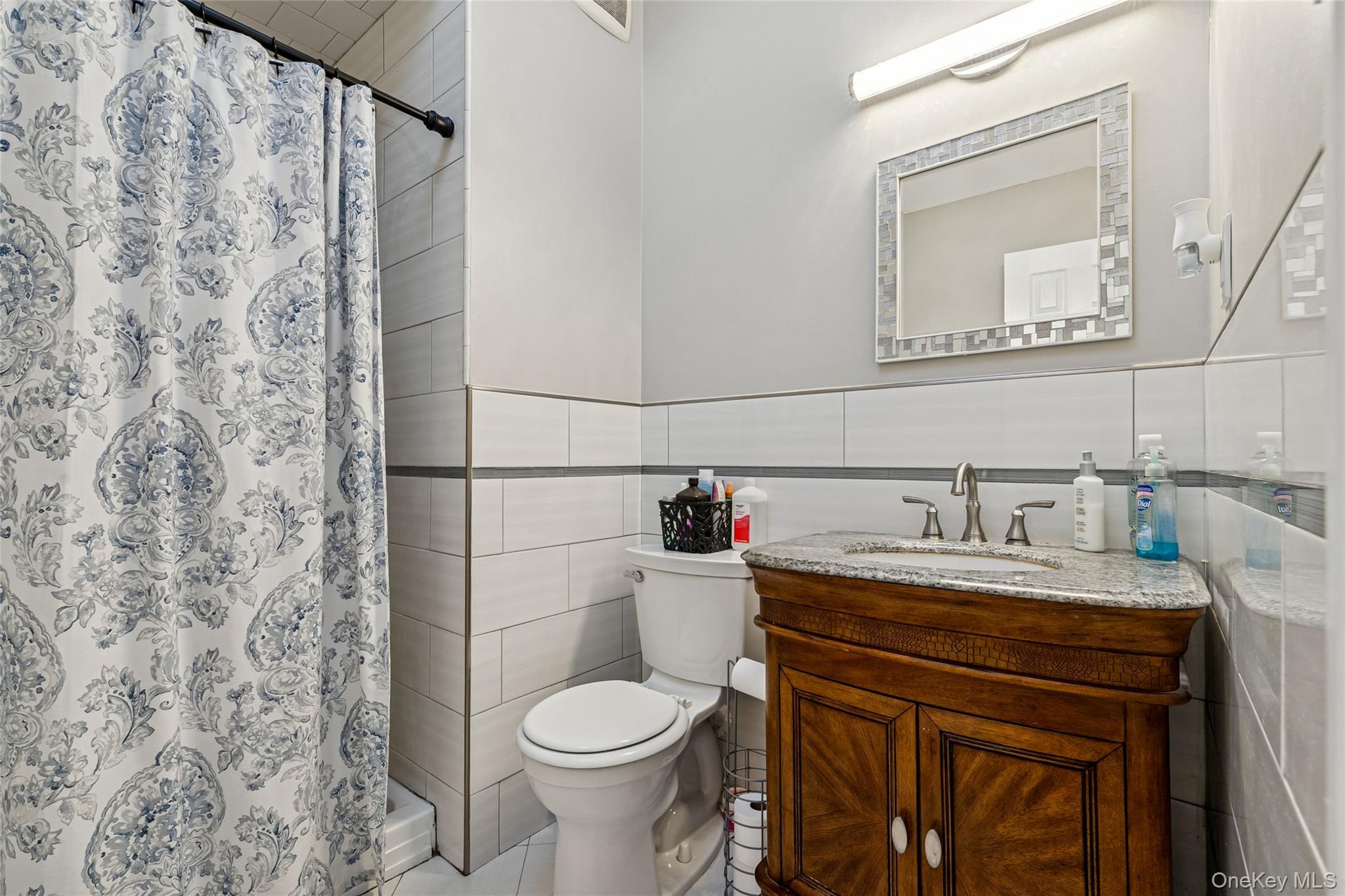 #14 photo, 45 Meadow Court, サフォーク郡 Manorville , NY 11949