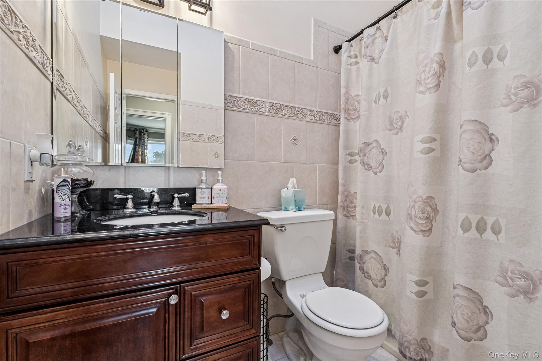 #15 photo, 45 Meadow Court, サフォーク郡 Manorville , NY 11949