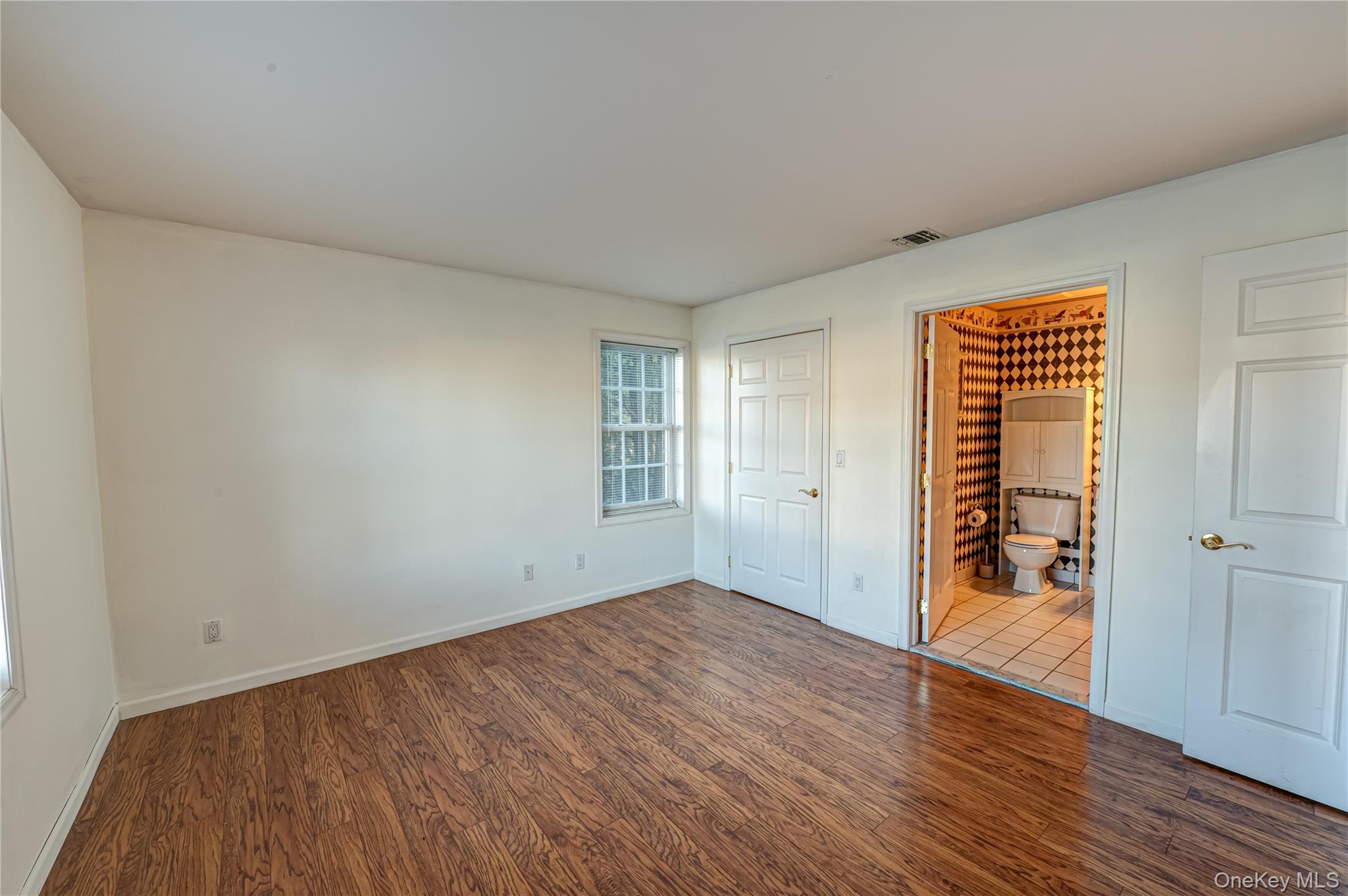 #10 photo, 1113 Savoy Drive, Саффолк ‖ Melville , NY 11747