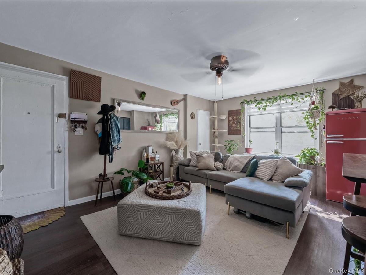 #3 photo, 20403 36th Avenue, Bayside , NY 11361