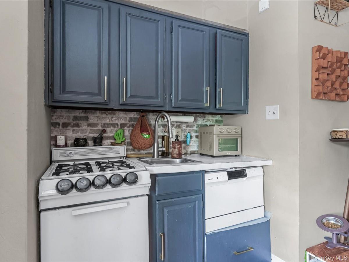 #8 photo, 20403 36th Avenue, Bayside , NY 11361