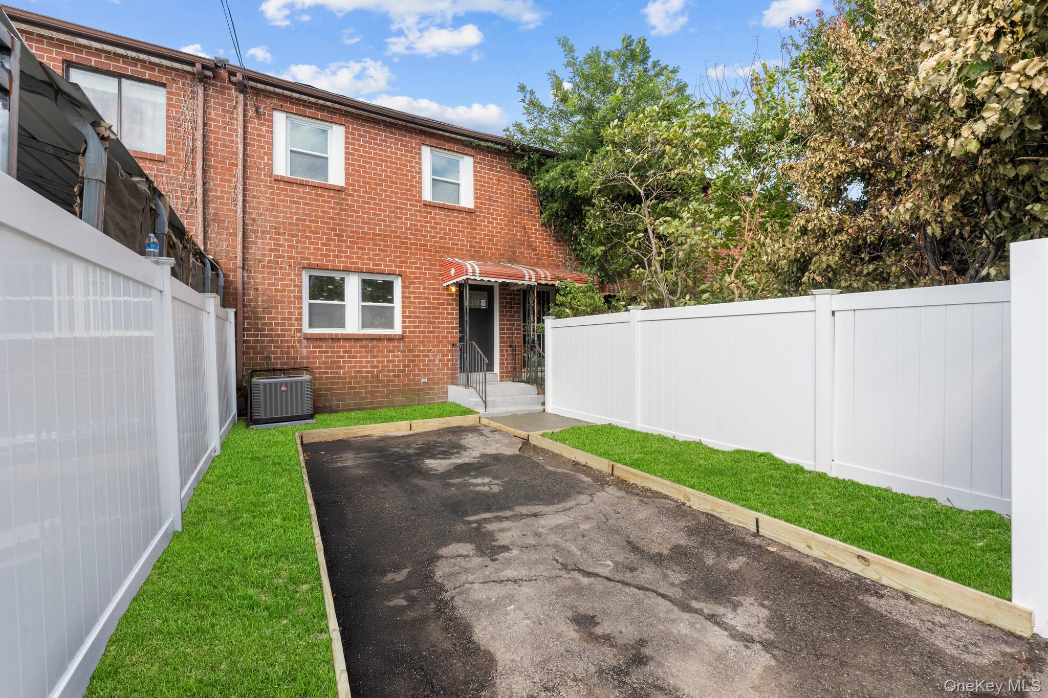 #11 photo, 923 Rockaway Avenue, ブルックリン区 Brooklyn , NY 11212