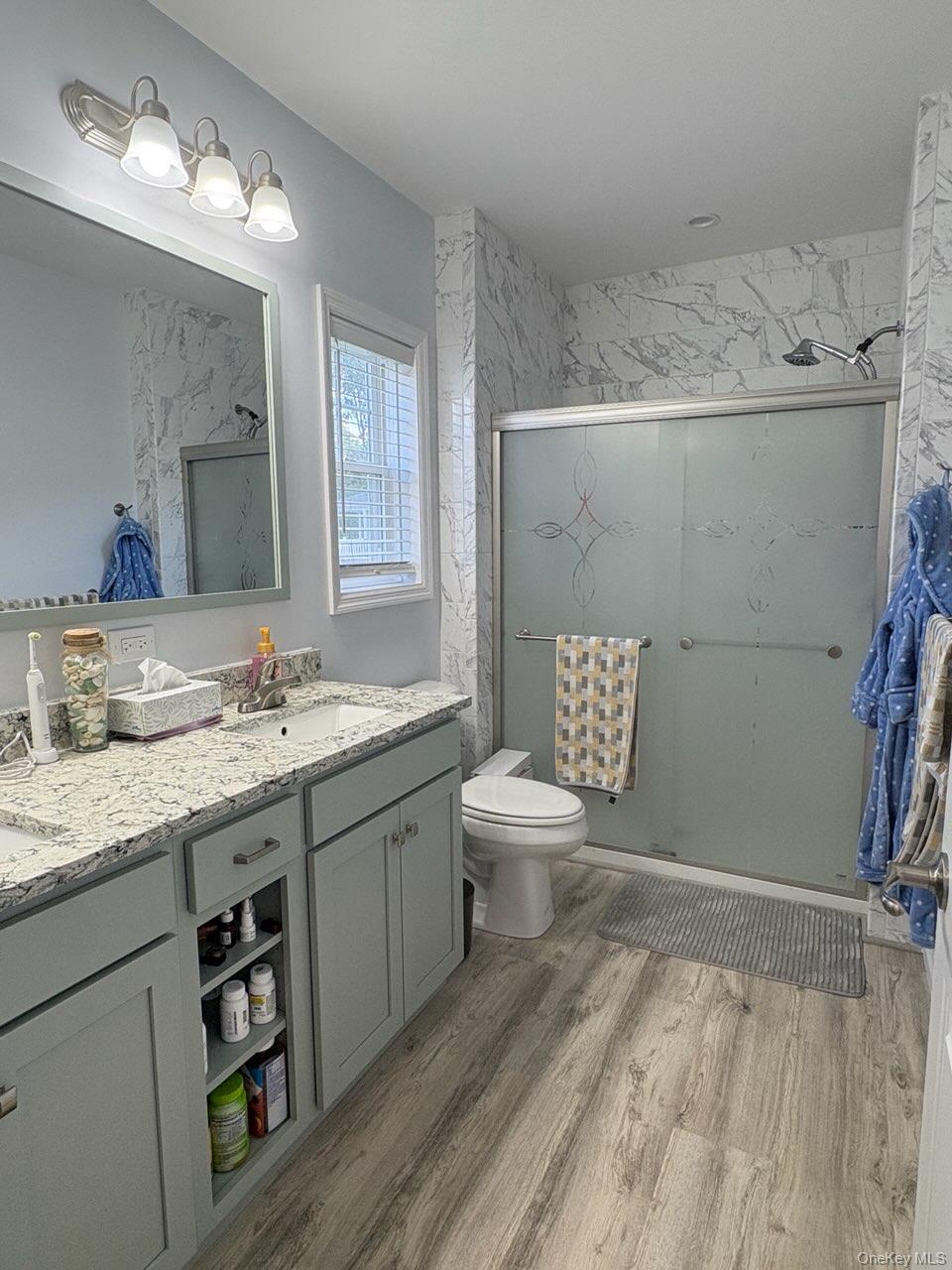 #16 photo, 1661 Old Country Rd, サフォーク郡 Riverhead , NY 11901