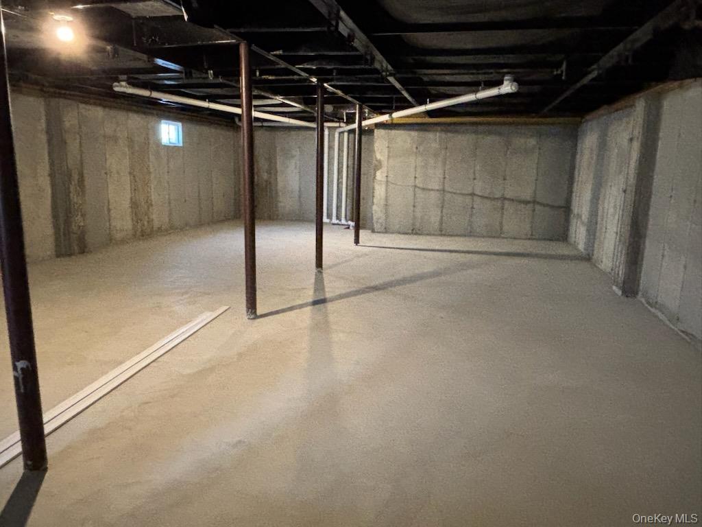 #19 photo, 1661 Old Country Rd, サフォーク郡 Riverhead , NY 11901