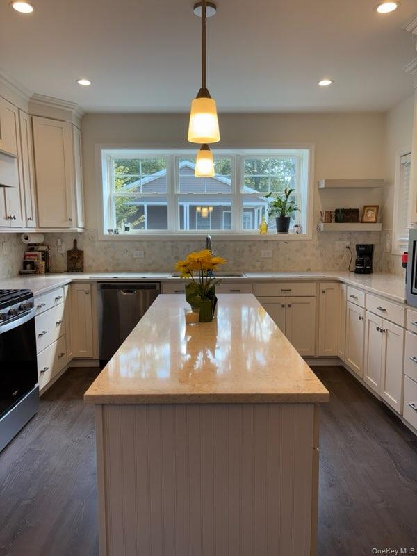 #5 photo, 1661 Old Country Rd, サフォーク郡 Riverhead , NY 11901