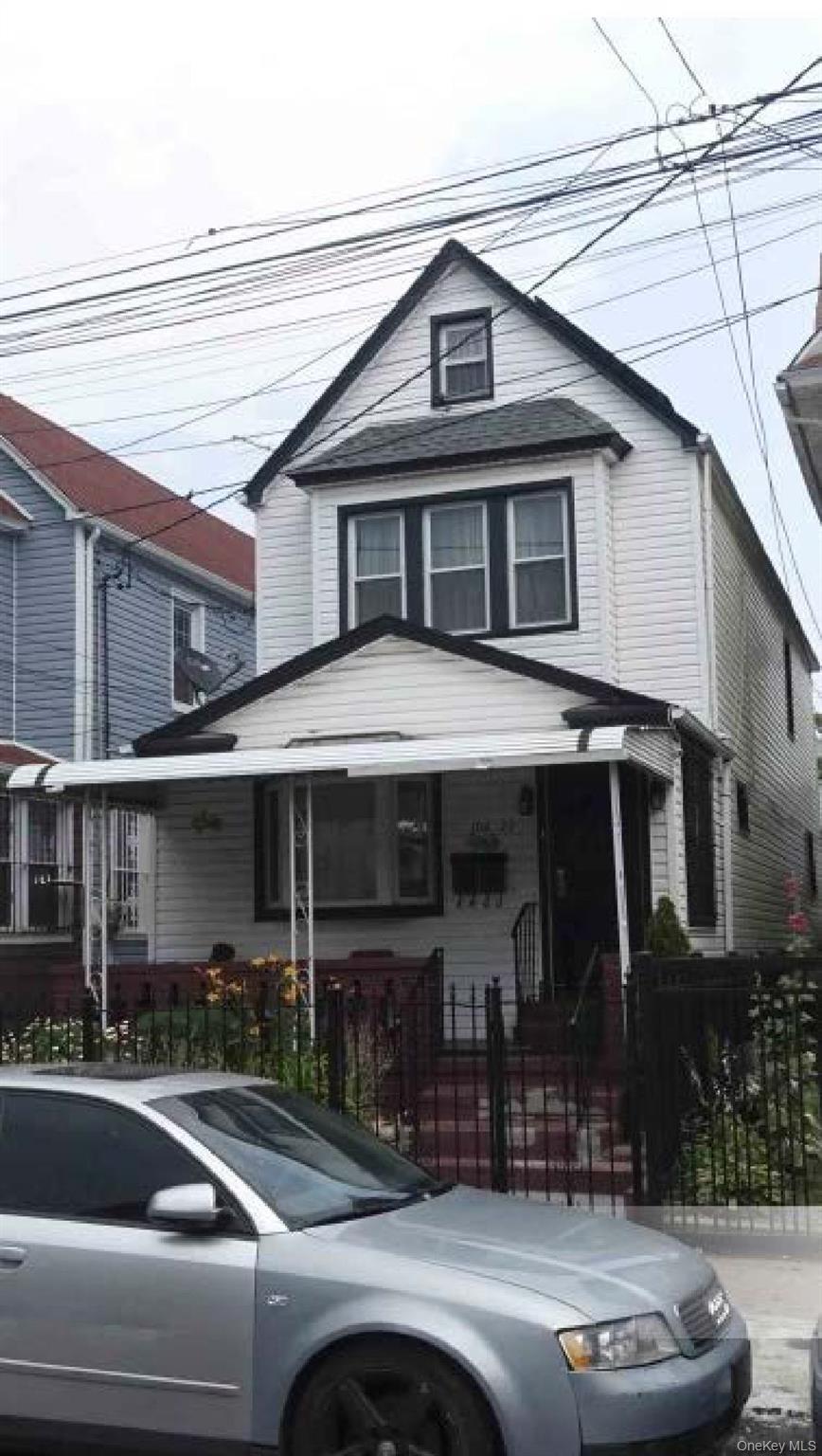 #1 photo, 10423 118 Streets, Richmond Hill S. , NY 11419