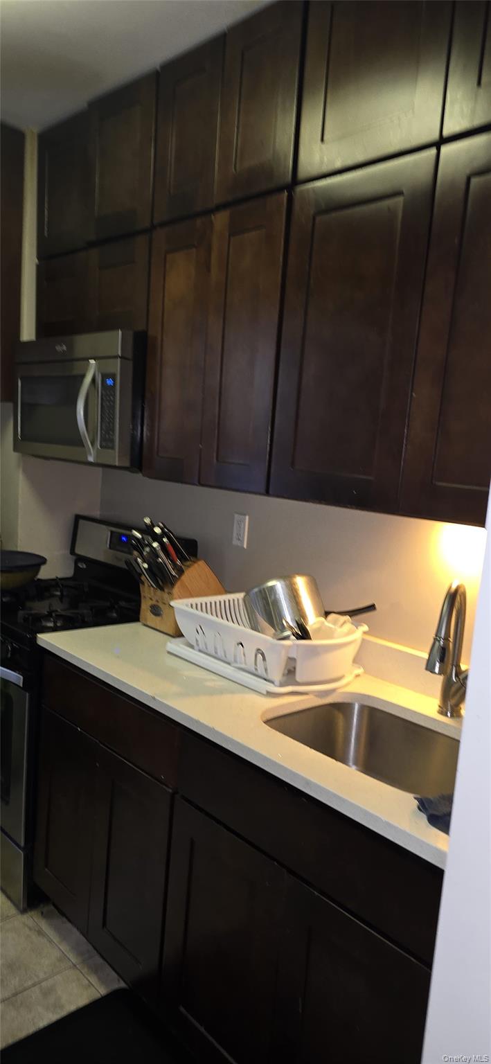 #2 photo, 10423 118 Streets, Richmond Hill S. , NY 11419