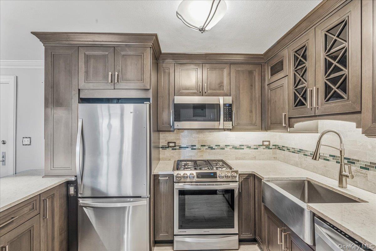 #10 photo, 17-85 215th Street, クイーンズ区 Bayside , NY 11360