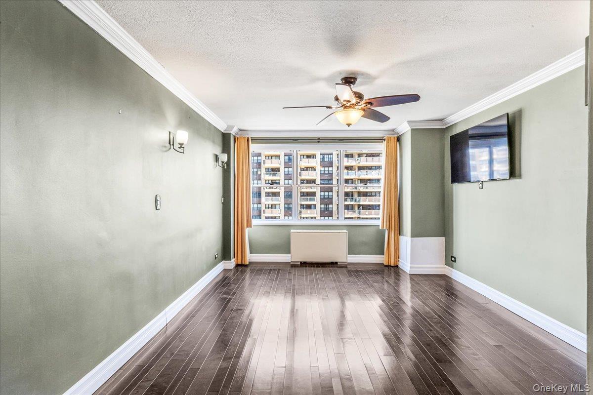 #15 photo, 17-85 215th Street, クイーンズ区 Bayside , NY 11360