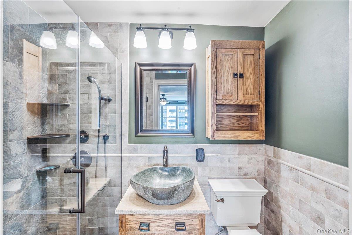 #17 photo, 17-85 215th Street, クイーンズ区 Bayside , NY 11360