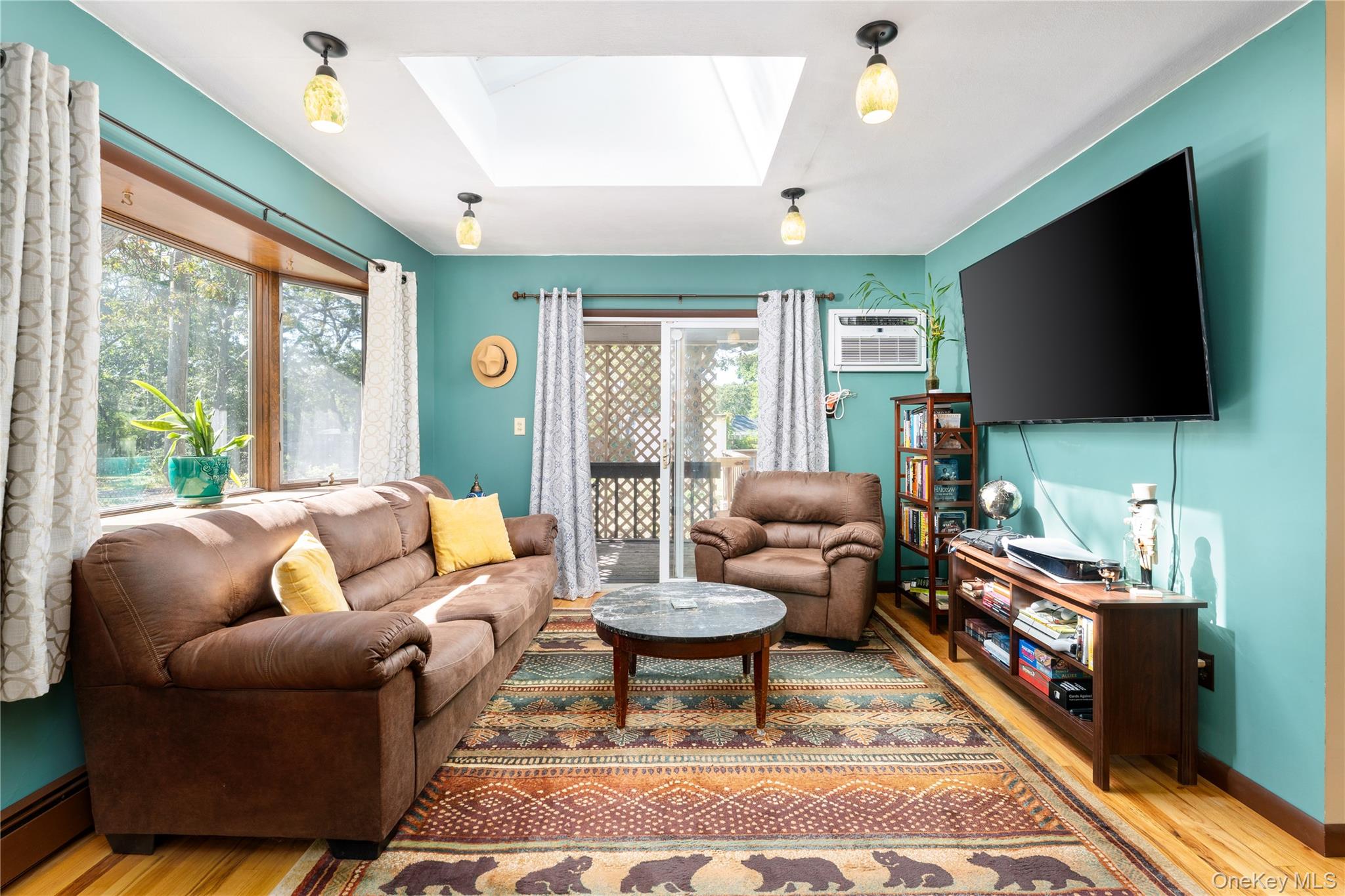 #3 photo, 16 Daisy Place, サフォーク郡 Selden , NY 11784