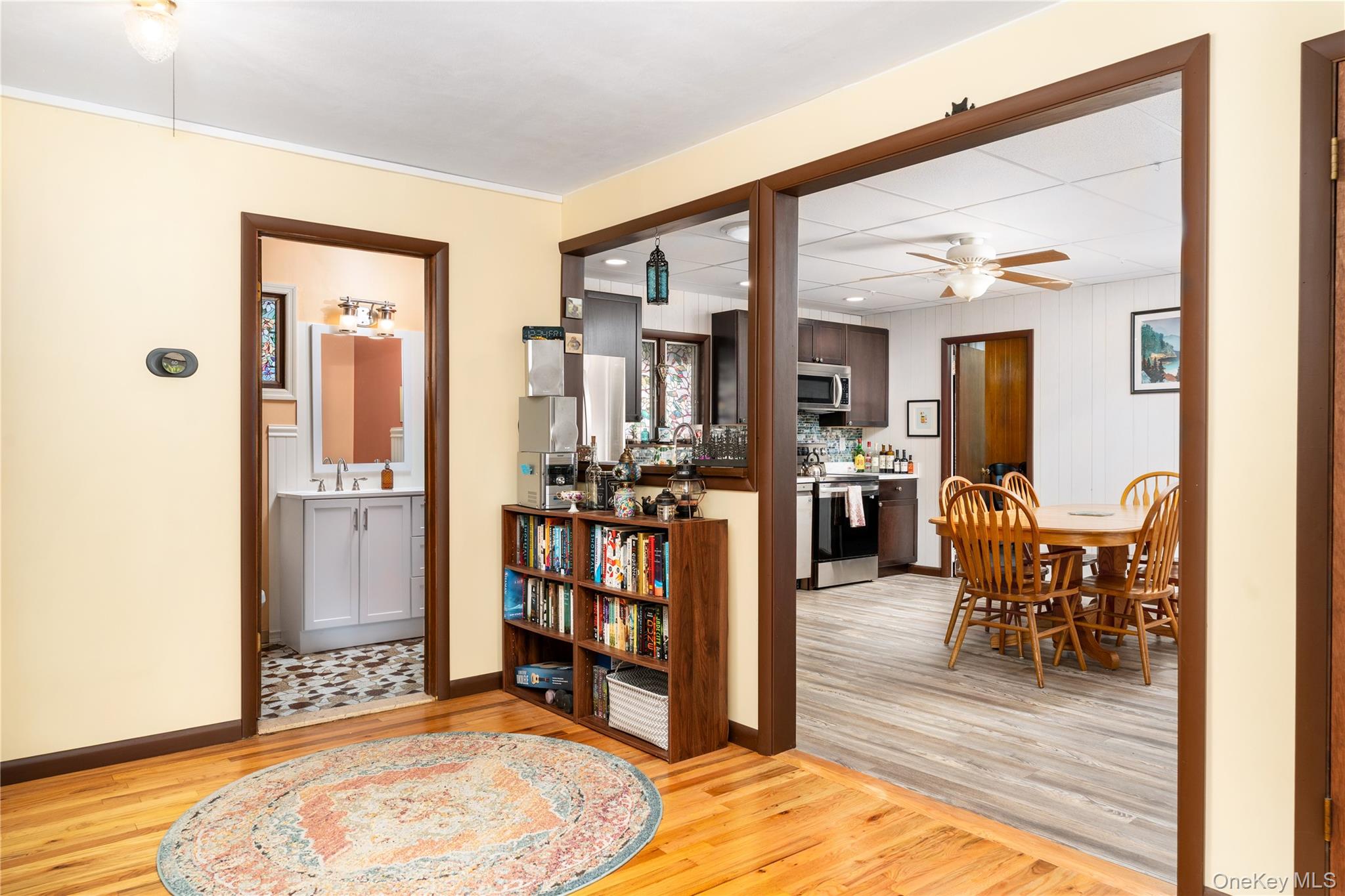 #5 photo, 16 Daisy Place, サフォーク郡 Selden , NY 11784